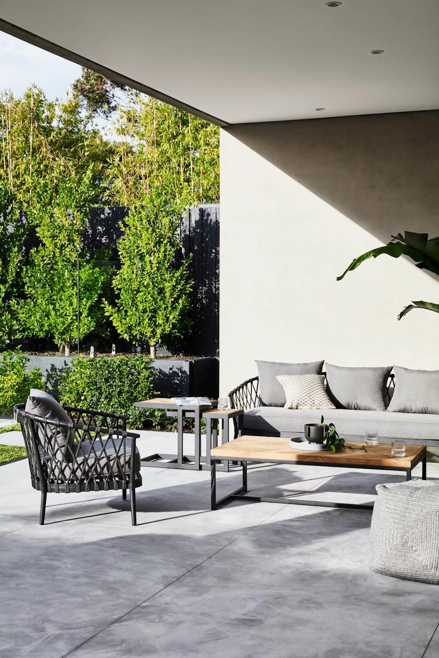 Blog In-article-images choose-your-outdoor-furniture-03
