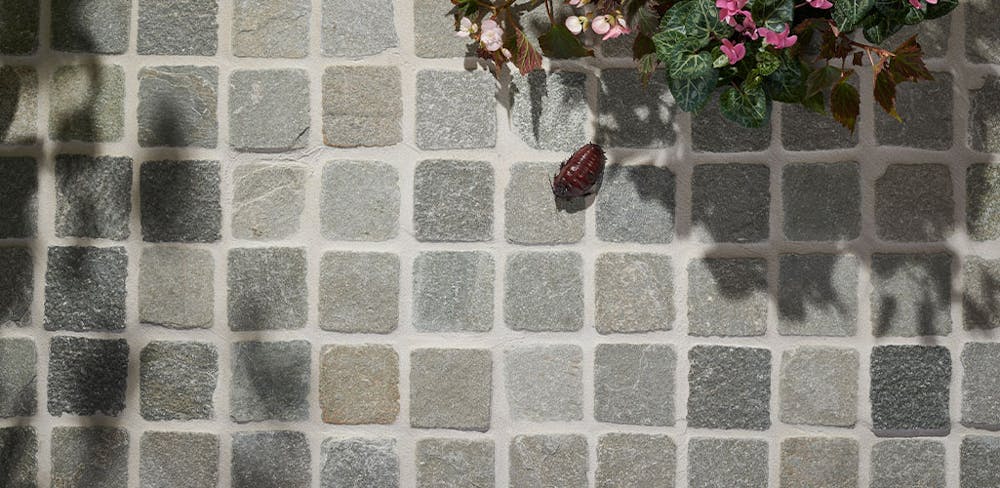 FLOOR COBBLESTONES MESH-COBBLES MONTREUX-COBBLES Montreux-Cobblestones-Floor-1025x500