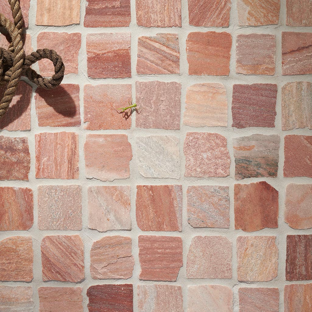 Artisan Exterior | Acero Quartzite Split Loose Cobblestones