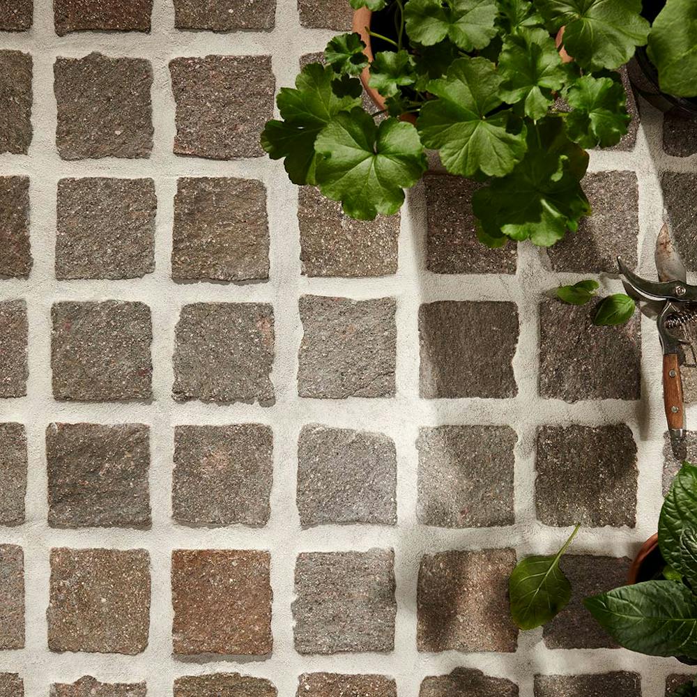 FLOOR COBBLESTONES SPLIT-LOOSE-COBBLES PORPHYRY-CUBE-COBBLES Porphyry-Cube-Cobblestones-Floor-Styled-1025x1025