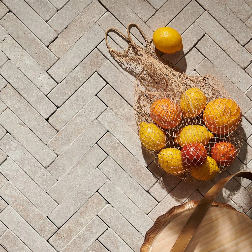 Artisan Exterior | Sokeria Limestone Uniform Loose Cobblestones