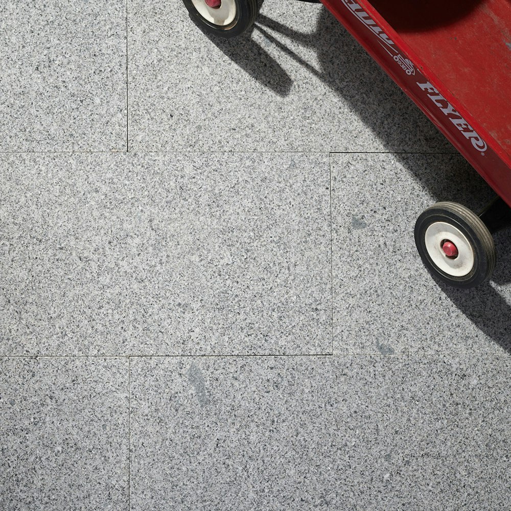 FLOOR NATURAL-STONE GRANITE CARRICK Carrick-Granite-Floor-Styled-1025x1025-1202245