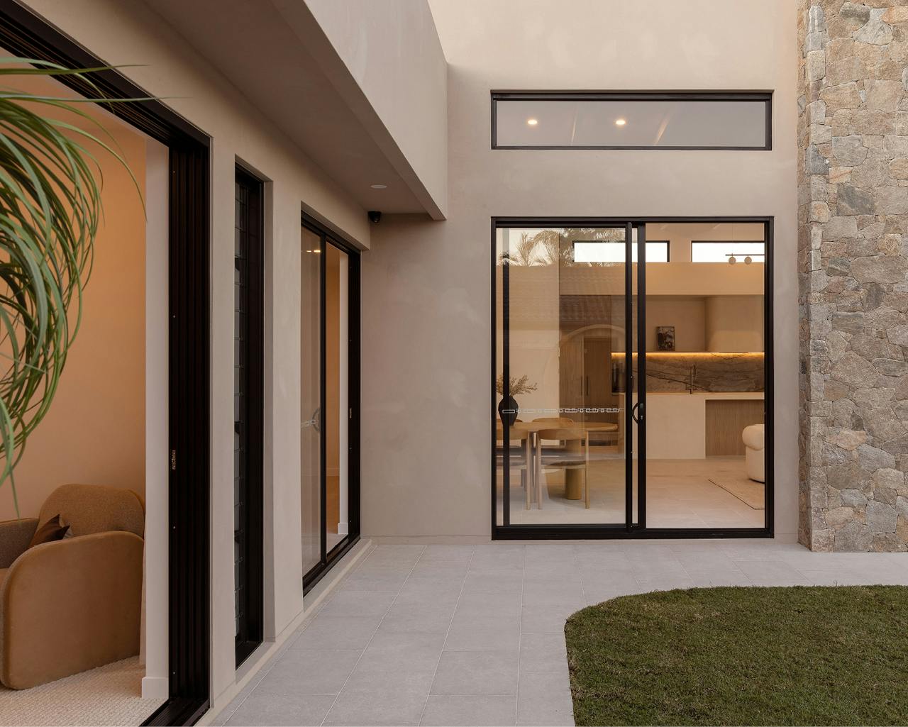 FLOOR NATURAL-STONE LIMESTONE SOKERIA GALLERY-IMAGES sokeria-gallery-images-1280x1025