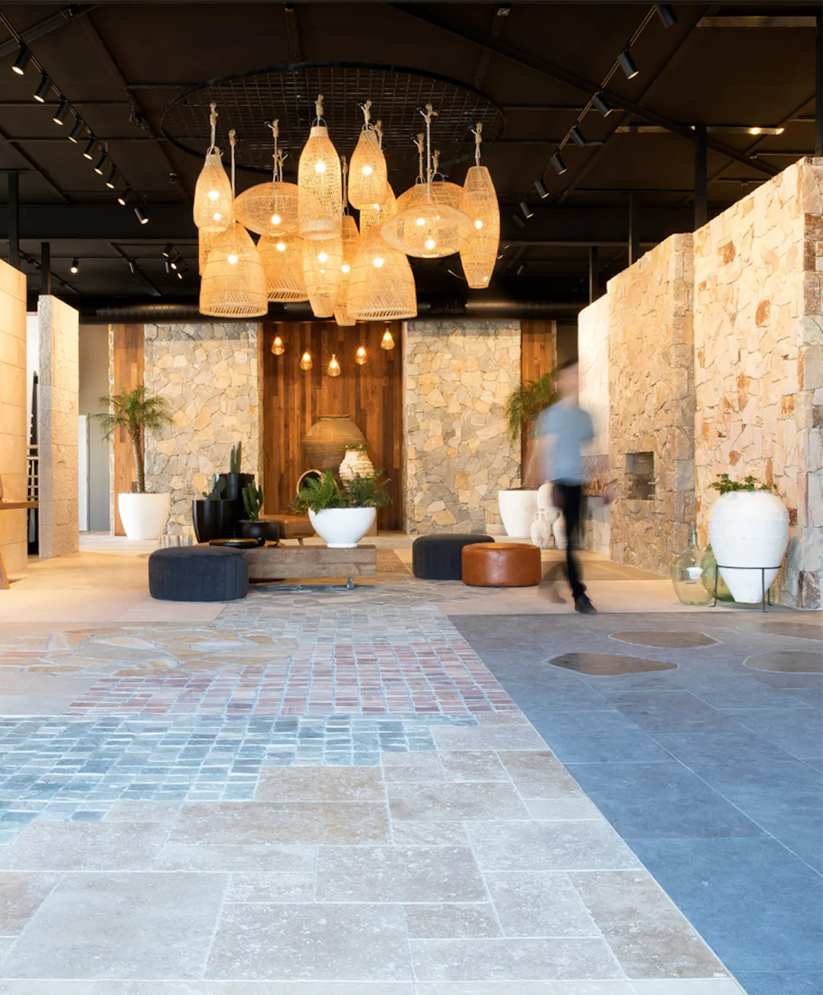 LANDING-PAGES Fyshwick-Showroom-crop