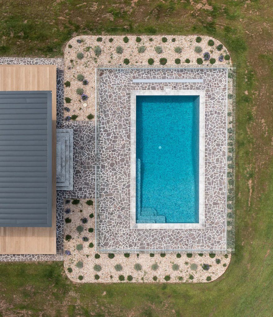 Artisan Exterior | Reed Spanish Glass Pool Tiles & Mosaics