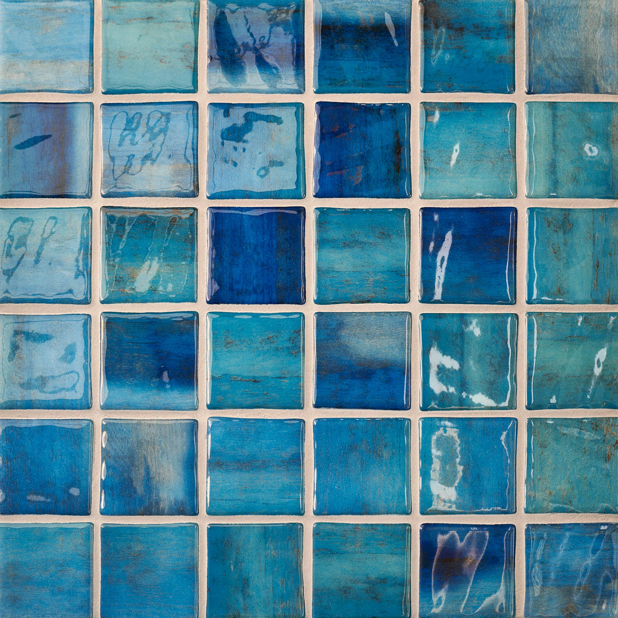 Artisan Exterior | Reed Spanish Glass Pool Tiles & Mosaics