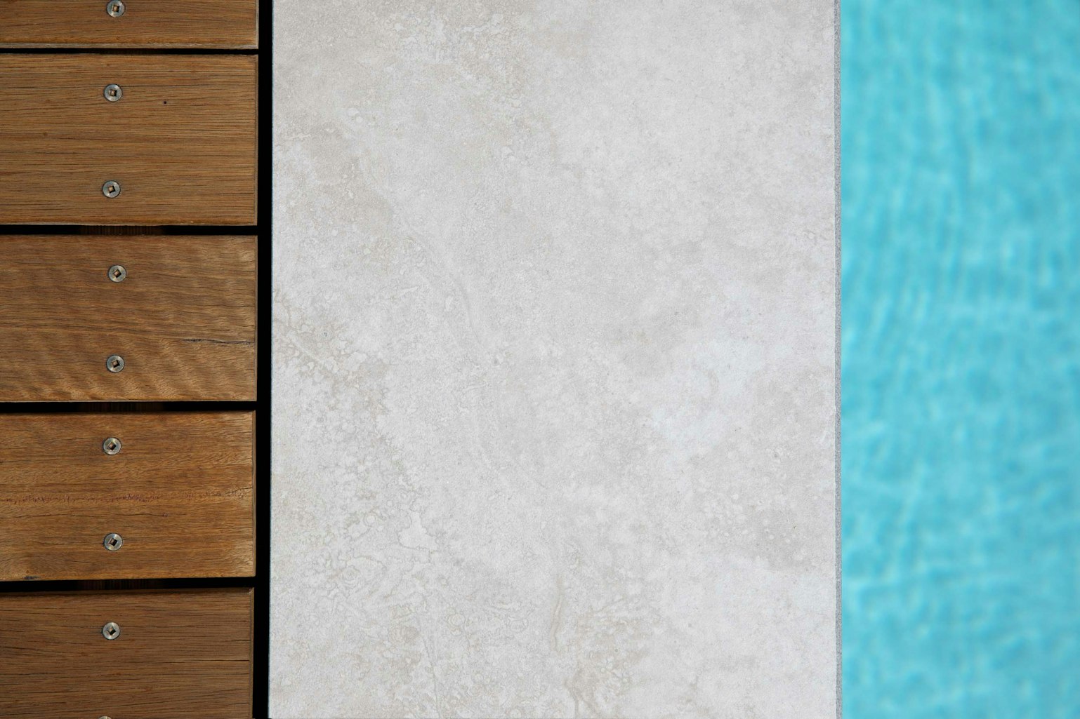 Porcelain-Pavers-Outdoor-20 Gallery silver-travertine-02