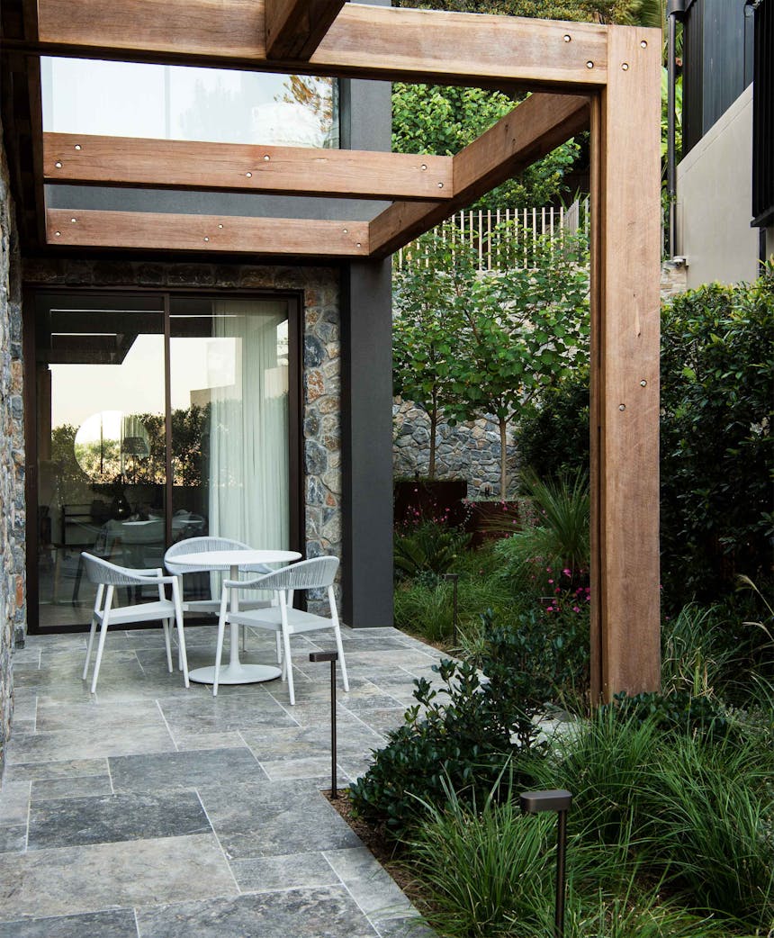 Products-Floor travertine-pavers-and-tiles-hero