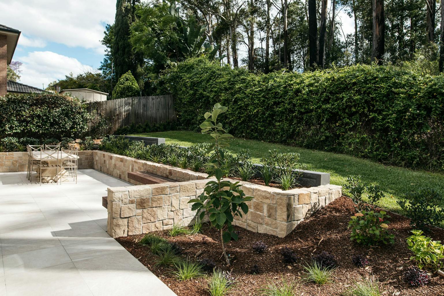 Wall-Cladding-and-Stacked-Stones Gallery Ridge-06