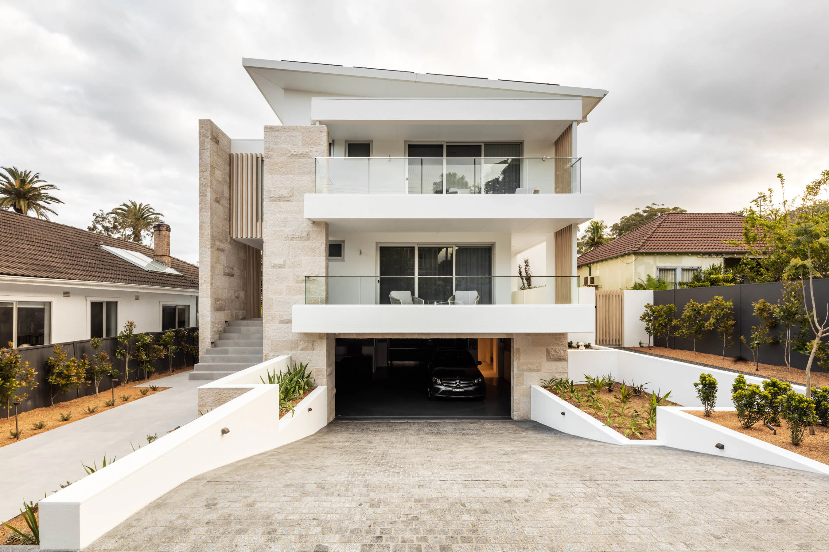 Artisan Exterior | Calcario Linear Stone Wall Cladding