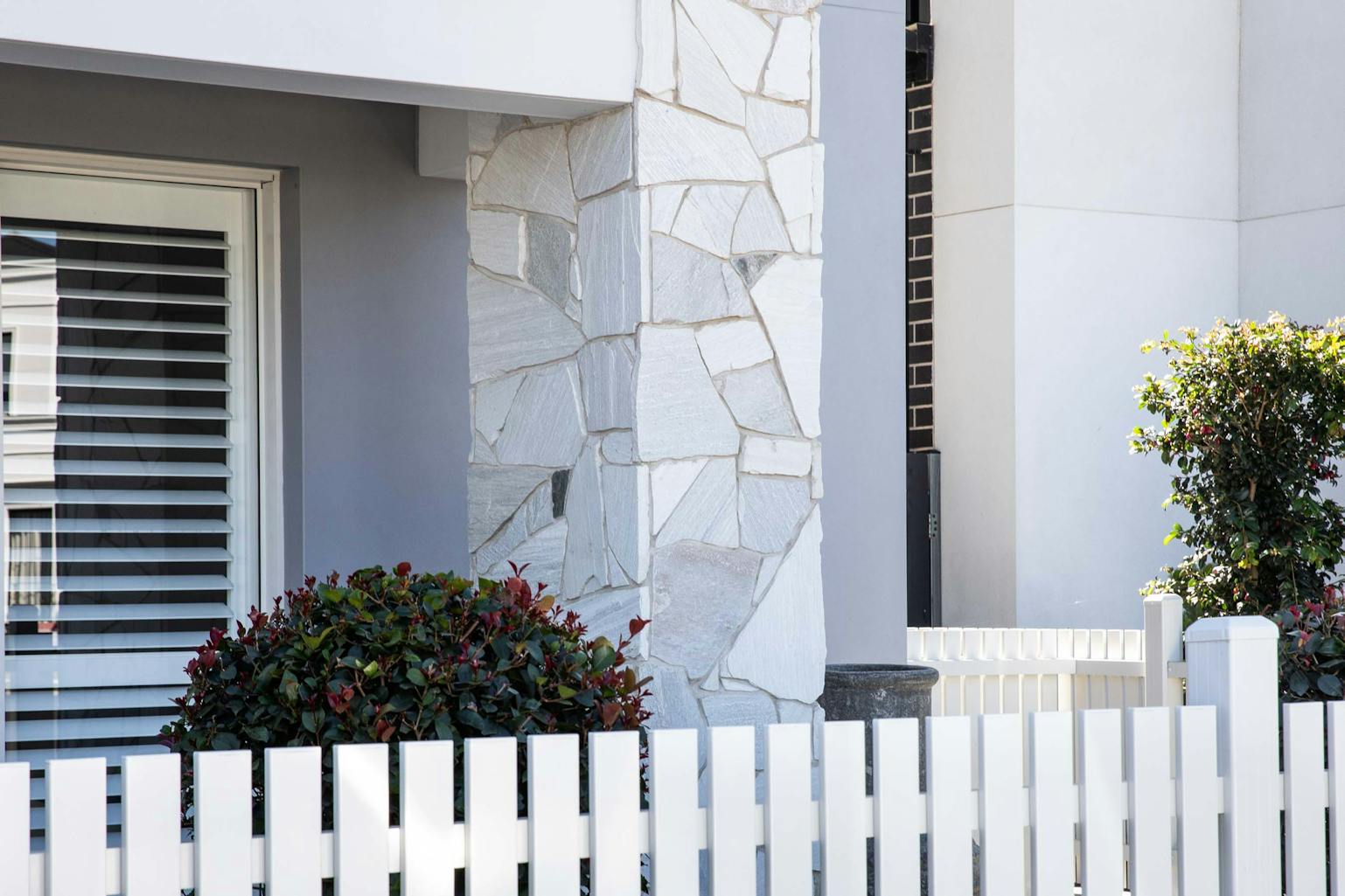 Artisan Exterior | Lavato Organic Stone Wall Cladding