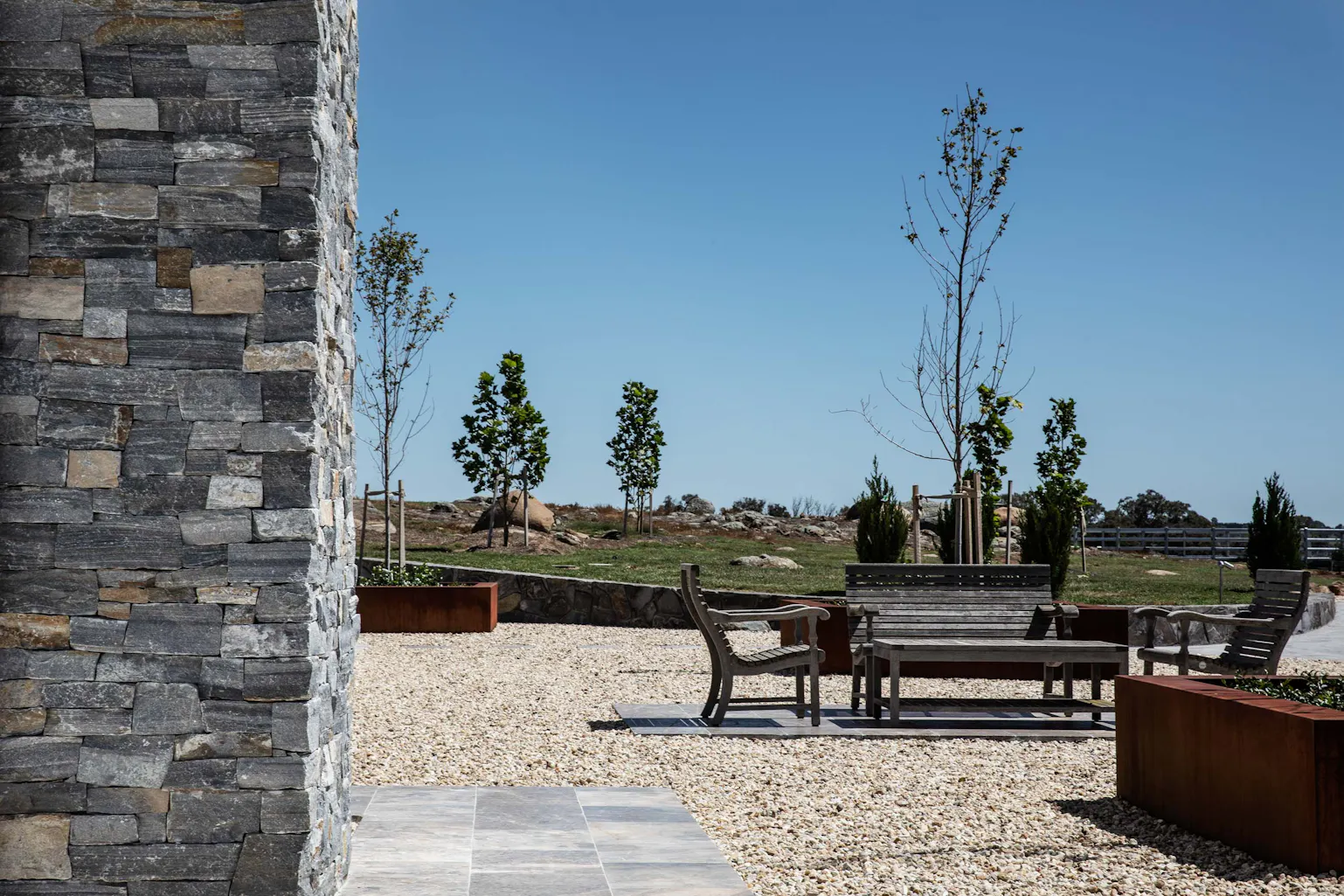 Artisan Exterior | Pinnacle Organic Stone Wall Cladding