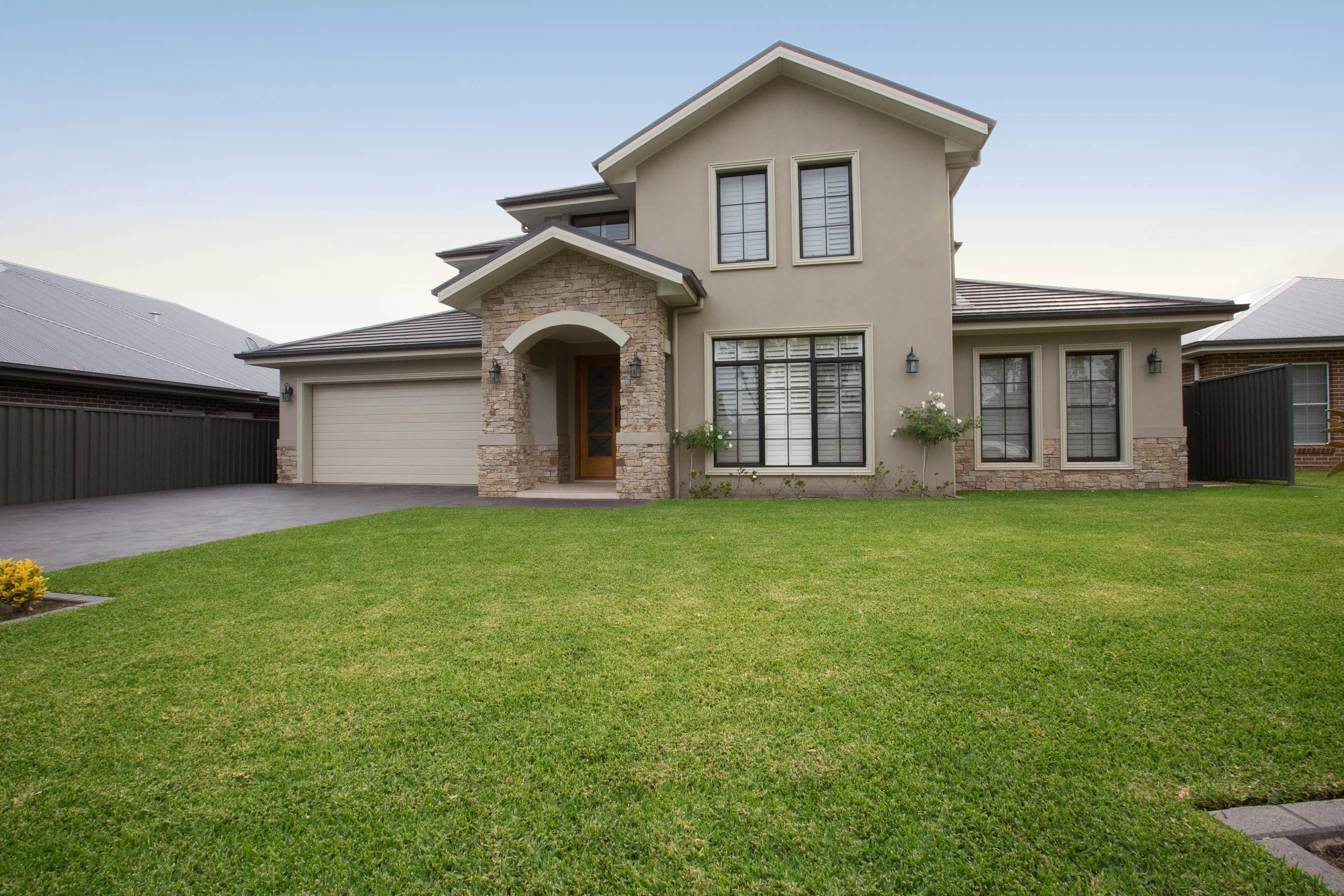 Artisan Exterior | Rustic Granite Z Panel Stacked Stone Cladding